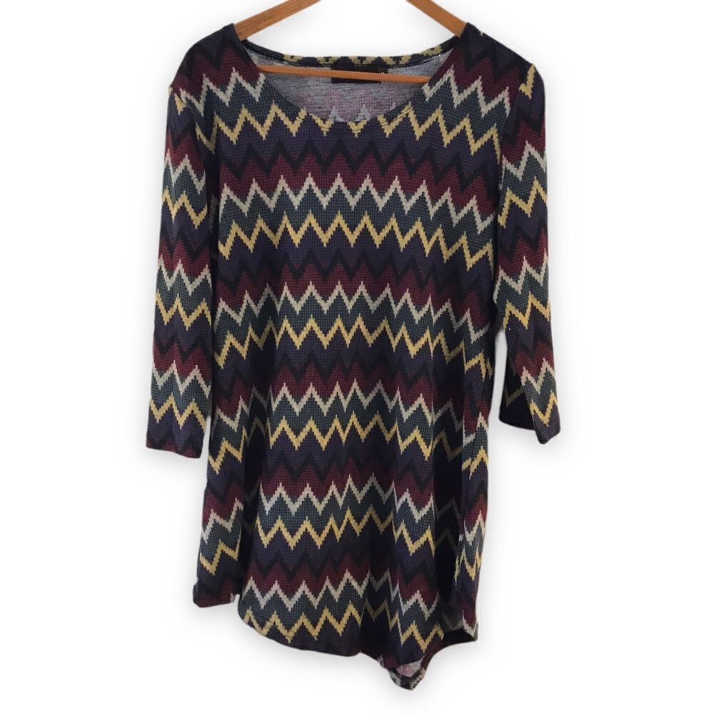 Creation chevron print high-low hem top‎ size M